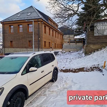 Apartman Meluzinka Loucna pod Klinovcem Exterior photo
